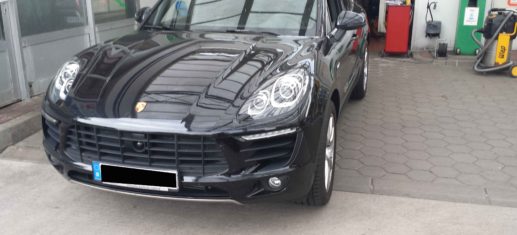 Porsche Macan S Diesel 3.0 TDI con retrofitting Active Sound - vista frontale