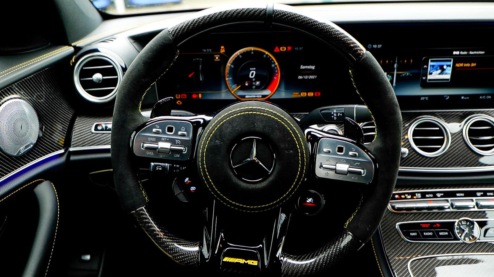 2-teilige Auto-Lenkradabdeckung, für Mercedes-Benz GLC AMG Sport/AMG/ML AMG  Rutschfester, segmentierter Auto-Lenkradschutz,C